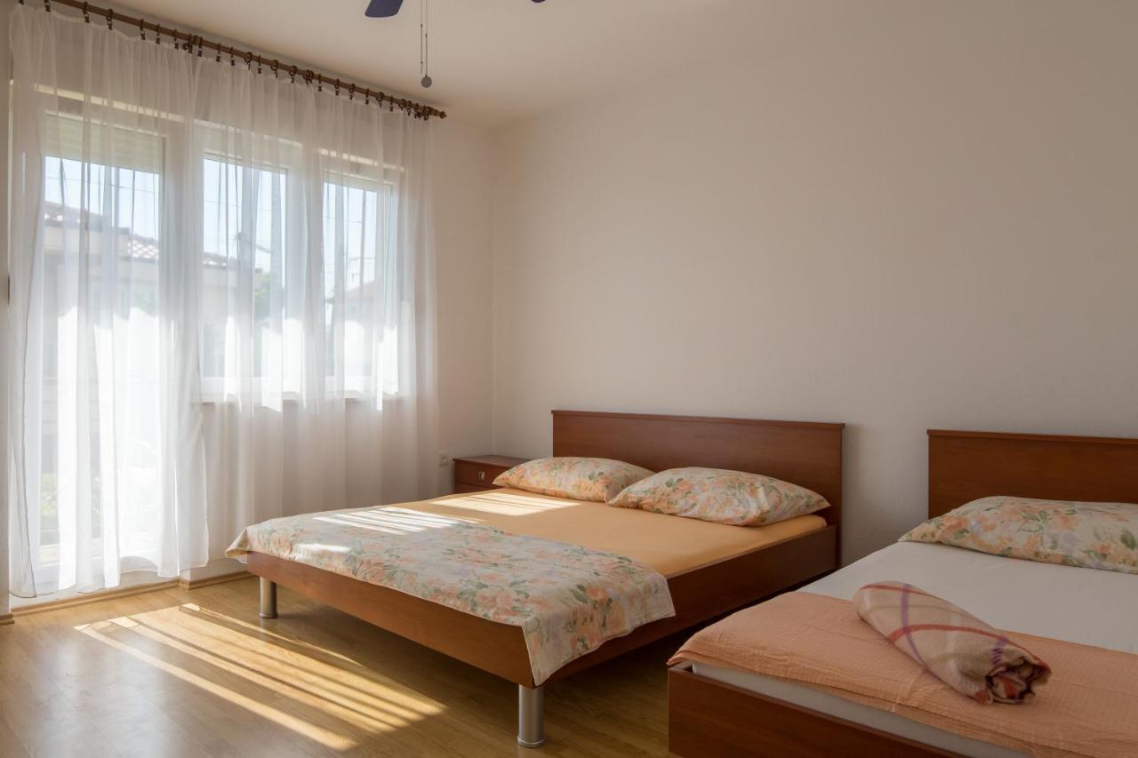 Apartment Pepica Trogir Ngoại thất bức ảnh